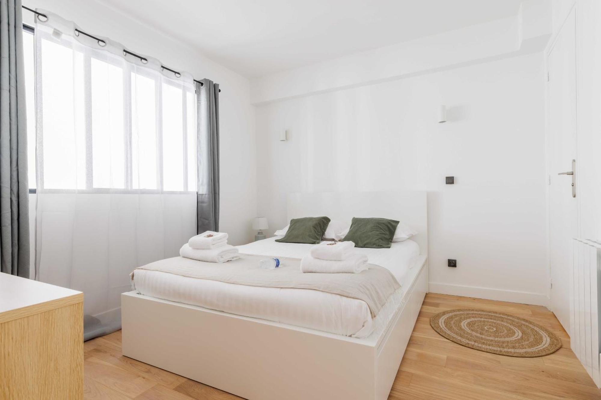 Serene 6p 2br - La Defense *